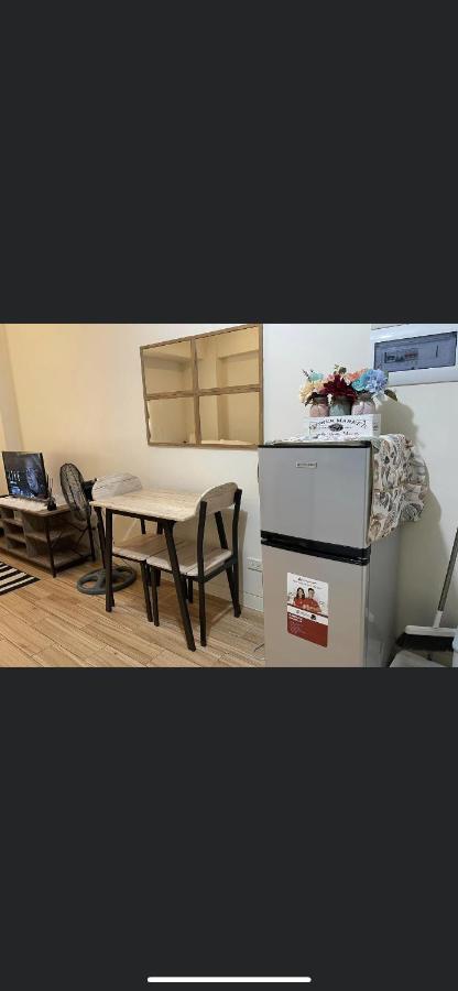 Khentdrick'S Place At Holland Park Southwoods Binan エクステリア 写真