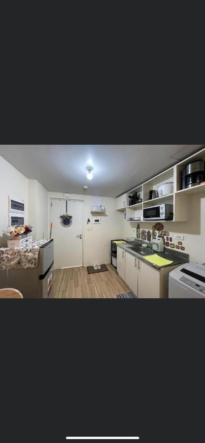 Khentdrick'S Place At Holland Park Southwoods Binan エクステリア 写真